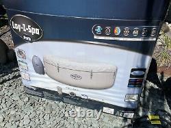 Bestway Lay-Z-Spa Paris Hot Tub with Built In LED Light System AirJet 4-6 people