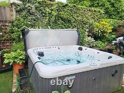 Blue whale spa, 2 loungers 3 seats, 2yrs old 99 jets, full working order