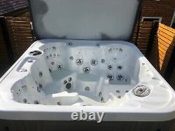Coast Spa Elite Unity Hottub/Jacuzzi with Lounger Delivery available