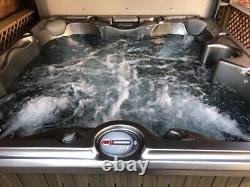 Hot Tub Sundance Edison 680 Spa. 6/7 Seats. With Heat Cover/ Steps & chemicals