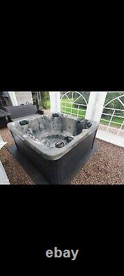 Hot tub Spa