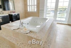 Huge Jaccuzi Spa Bath With Lights Excellent Condition