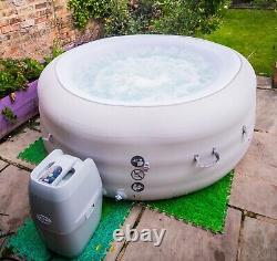 Lay-Z-Spa Paris Hot Tub White (Nearly New)