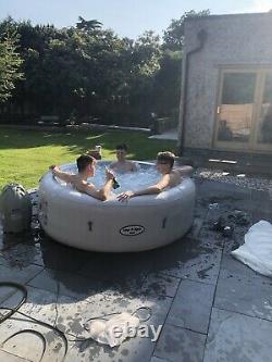 Lay Z spa Paris Bestway hot tub With Led Lights