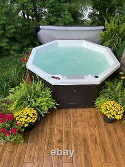 Muskoka 14-Jet 5-6 Person Patio Spa with Insulating Lid Home Delivery Incl