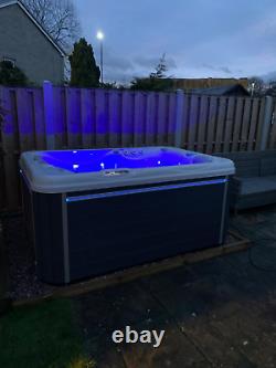 New 2022 2 Person Hot Tub 2 Lounger Spa Luso Spas Balboa Hot Tub Led Lights