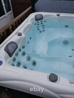New Viva 5 Seat Luxury Hot Tub American Balboa 32amp Spa Lights Music In Stock