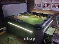 Palm Spa 6 seater hot tub (used)