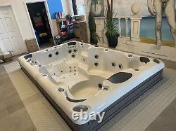 Swim Spa/Party Pool 8 Seated Hot Tub Cross Over Gecko Controls Speakers Wi-Fi