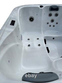 Tahiti 3 Person Hot Tub-19 Jets-luxury Spa-bluetooth-rrp £4999-sold As Seen