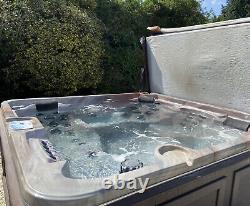 Used Solid Hot tub (Collection only)