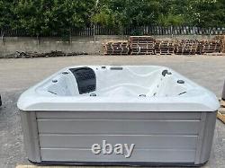 Vienna 6 Person Hot Tub-28 Jets-luxury Spa-bluetooth-rrp £7399-sold As Seen